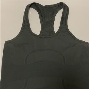 Lululemon Swiftly Tech tank sz 6 olive green